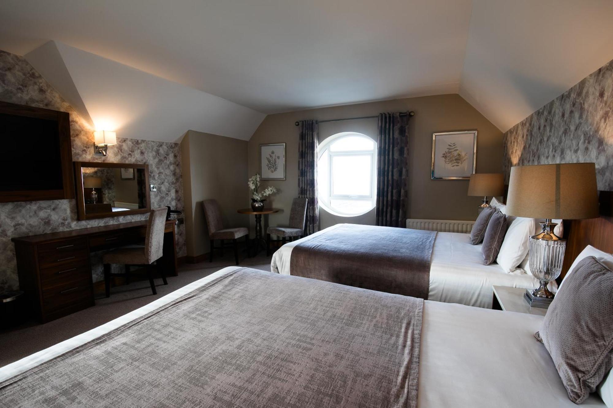 Holyrood Hotel - Leisure Centre & The Spa At Orchids Bundoran Exterior foto
