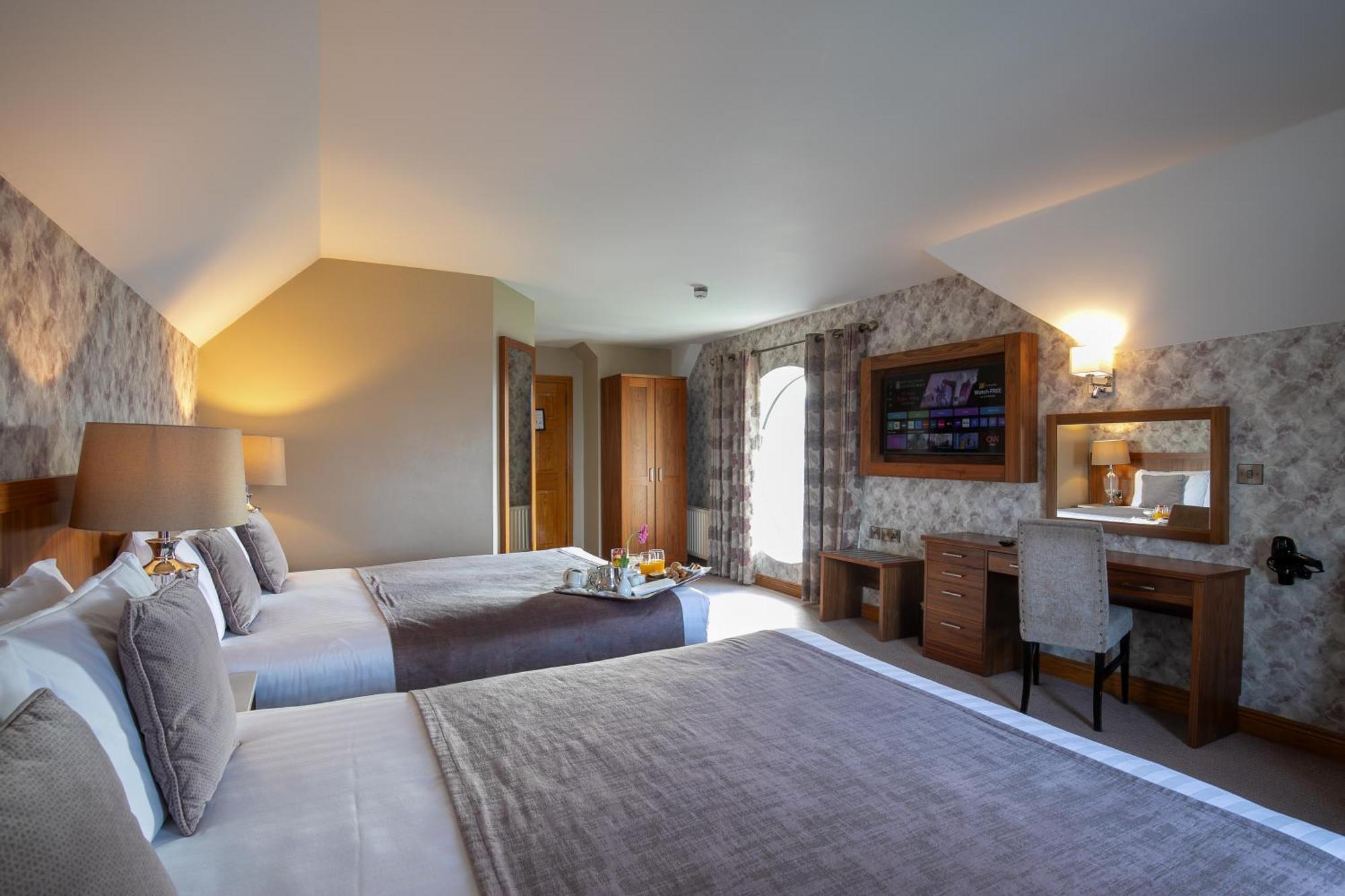 Holyrood Hotel - Leisure Centre & The Spa At Orchids Bundoran Exterior foto